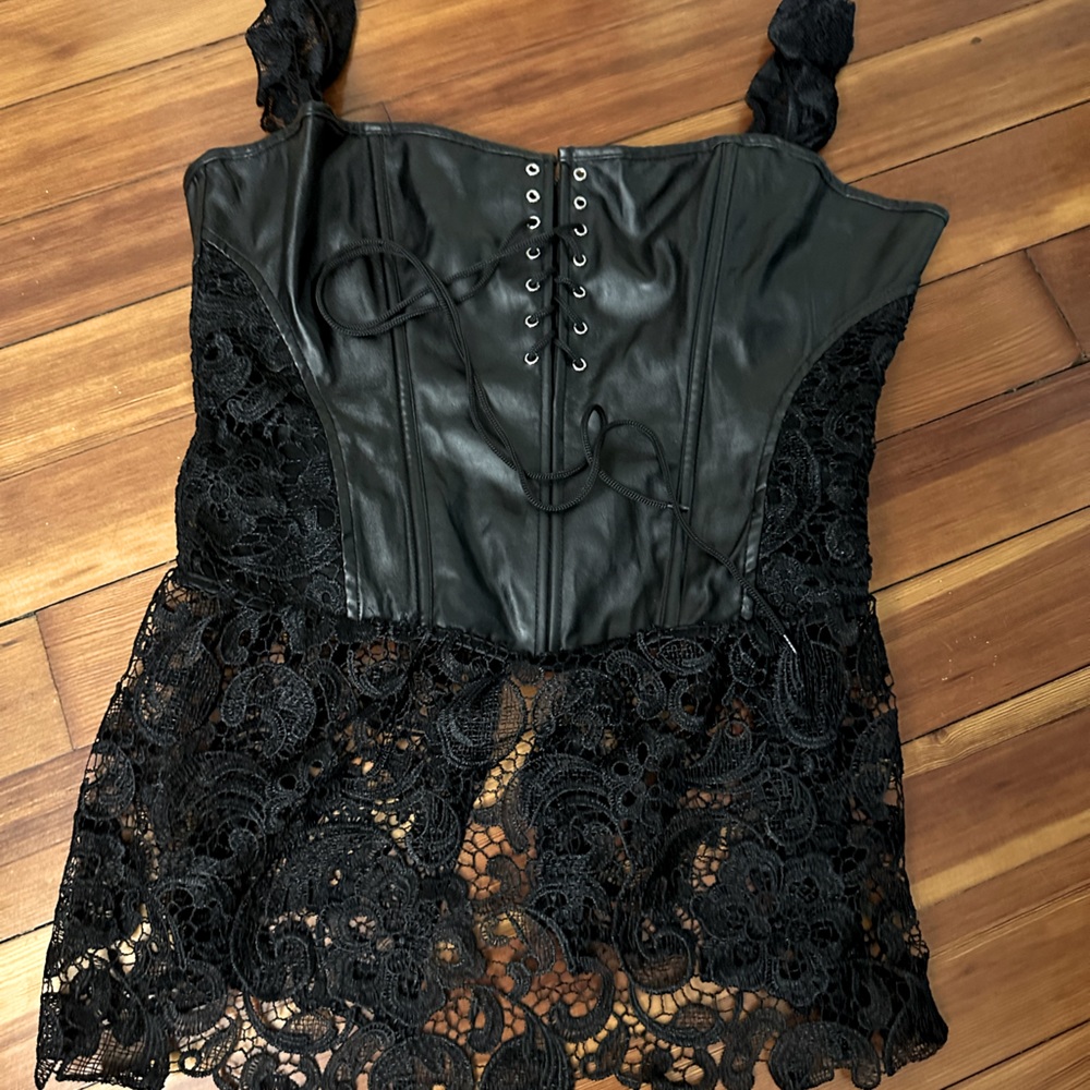 Black lingerie top! 3XL runs smaller like XL